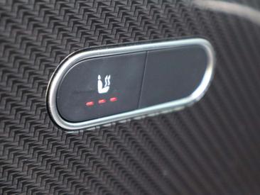 Mercedes GLA 250e — photo 17