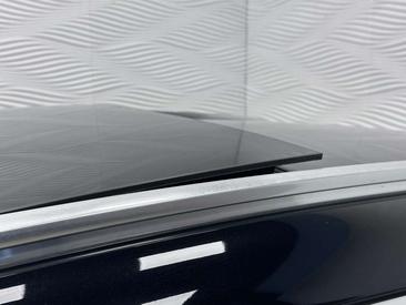 Mercedes EQA 250 — photo 15