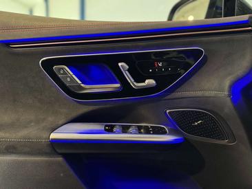 Mercedes EQE SUV 350+ Star Edition — photo 16