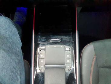 Mercedes GLB 220 D — photo 9