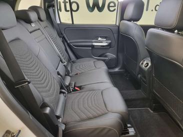Mercedes GLB 220 D — photo 10