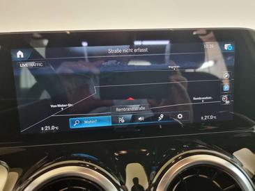 Mercedes GLB 220 D — photo 12