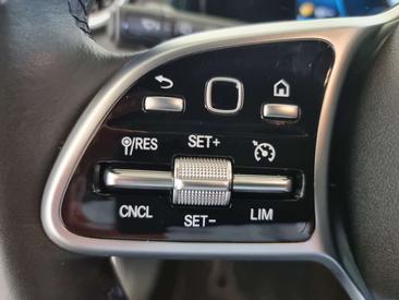 Mercedes GLB 220 D — photo 16