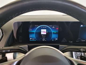 Mercedes GLB 220 D — photo 17