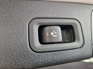 Mercedes GLB 220 D — photo 18