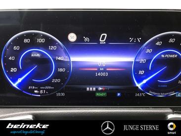 Mercedes EQB 350 — photo 11