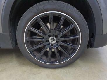 Mercedes GLB 200d — photo 16