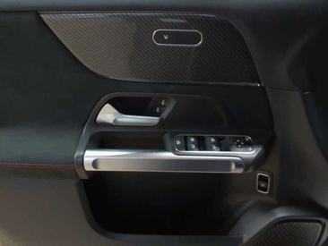 Mercedes GLB 200d — photo 18