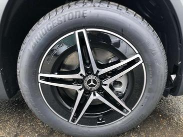 Mercedes EQA 250 — photo 6