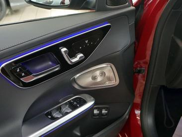 Mercedes Classe C Berline 300 E — photo 12