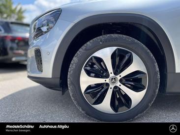 Mercedes GLB 200d — photo 14