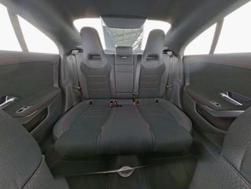 Mercedes CLA Berline 200 — photo 3
