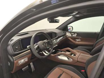 Mercedes GLE 53 4MATIC+ — photo 10