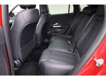 Mercedes GLA 200 — photo 11