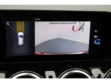 Mercedes GLA 200 — photo 16