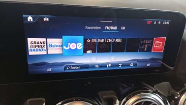 Mercedes GLA 180 — photo 21