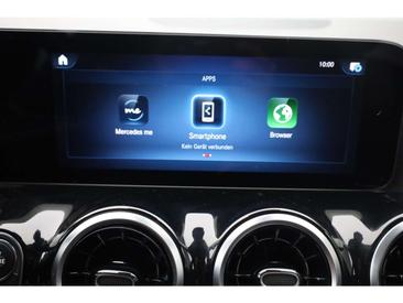 Mercedes GLA 200 — photo 27