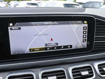 Mercedes GLE 300 D — photo 16