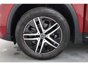 Mercedes GLA 200 — photo 29