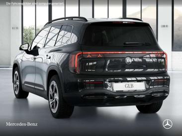 Mercedes GLB 350 4MATIC — photo 20