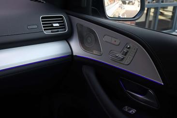 Mercedes GLE 400 E — photo 12