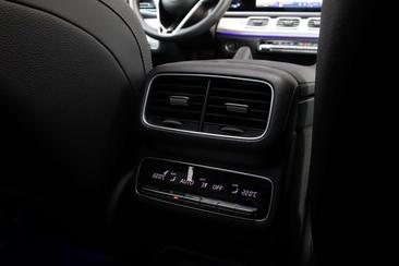 Mercedes GLE 400 E — photo 14