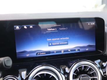 Mercedes GLA 250e — photo 23