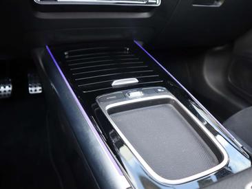 Mercedes GLA 250e — photo 30