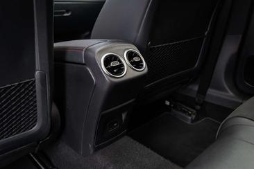 Mercedes CLA Berline 180 — photo 19