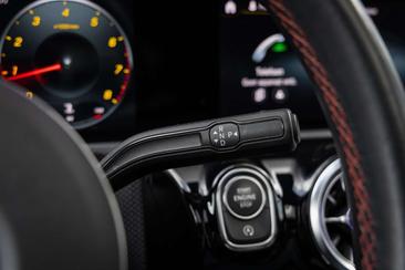 Mercedes CLA Berline 180 — photo 36