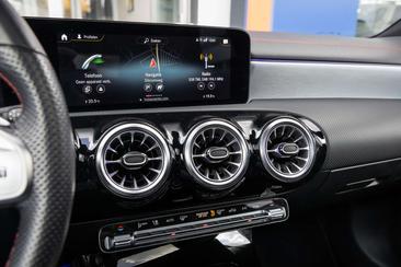 Mercedes CLA Berline 180 — photo 38