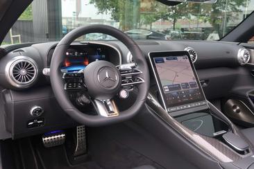 Mercedes SL Cabriolet 63 4MATIC+ — photo 2