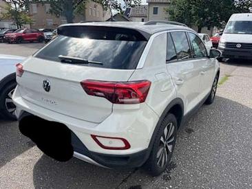 Volkswagen T-Roc 1.5 TSI — photo 3