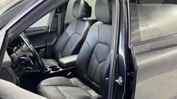 Porsche Macan — photo 7