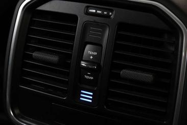 Porsche Macan I GTS — photo 15