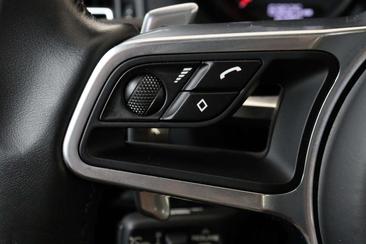 Porsche Macan I GTS — photo 33