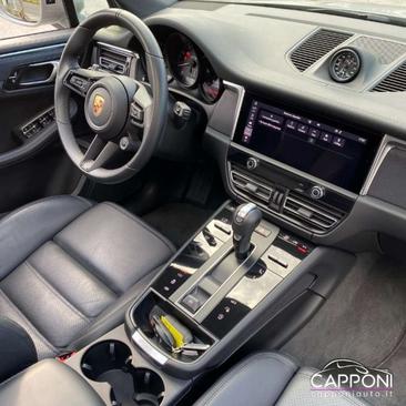 Porsche Macan I GTS — photo 14