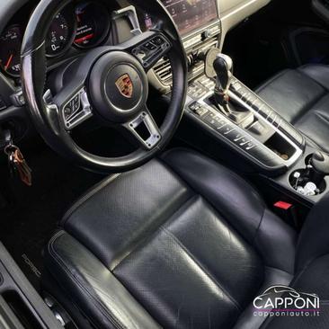 Porsche Macan — photo 13