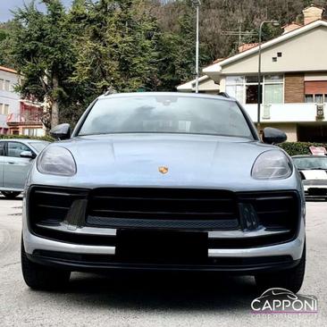Porsche Macan — photo 4