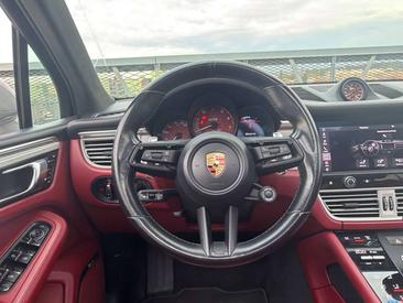 Porsche Macan I GTS — photo 17