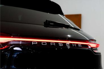 Porsche Macan I S — photo 14