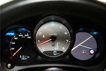 Porsche Macan I S — photo 31