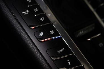 Porsche Macan I S — photo 35