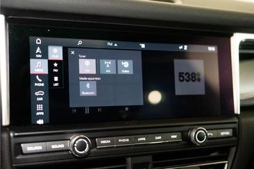 Porsche Macan I S — photo 40