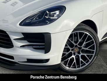 Porsche Macan — photo 13