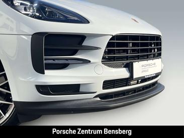 Porsche Macan — photo 14