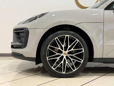 Porsche Macan — photo 6