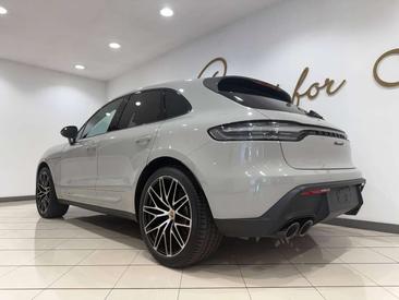 Porsche Macan — photo 9