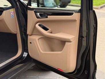 Porsche Macan I S — photo 8