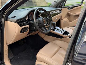 Porsche Macan I S — photo 9